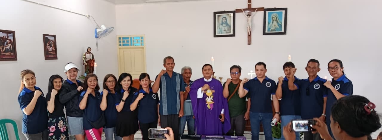 SERAH TERIMA BANTUAN UNTUK RUMAH IBADAH KATOLIK