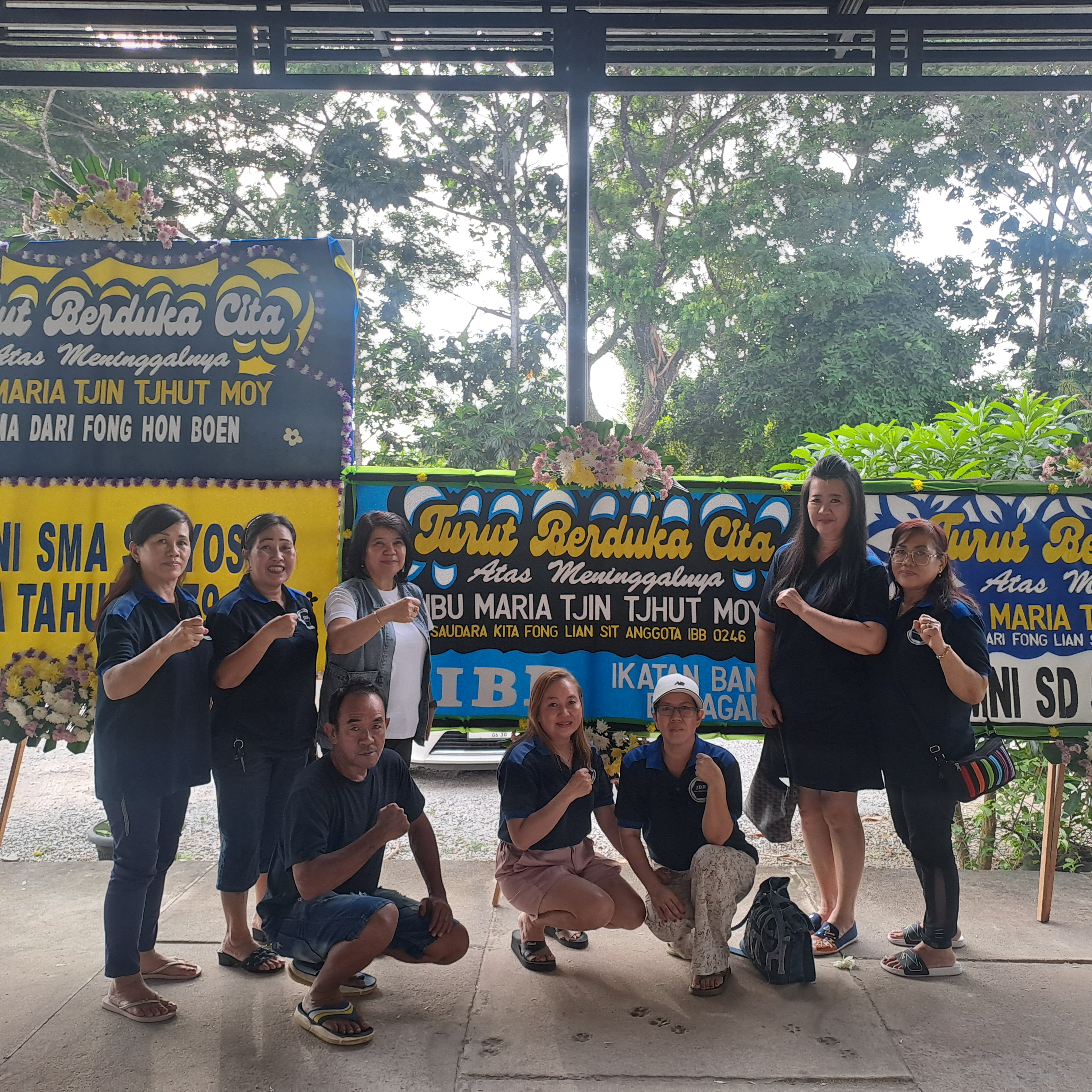 MELAYAT ORANG TUA IBU FONG LIAN SIT/CATARINA
