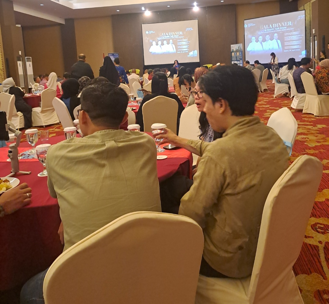 GALA DINNER DAN TALKSHOW MANDAYA ROYAL HOSPITAL